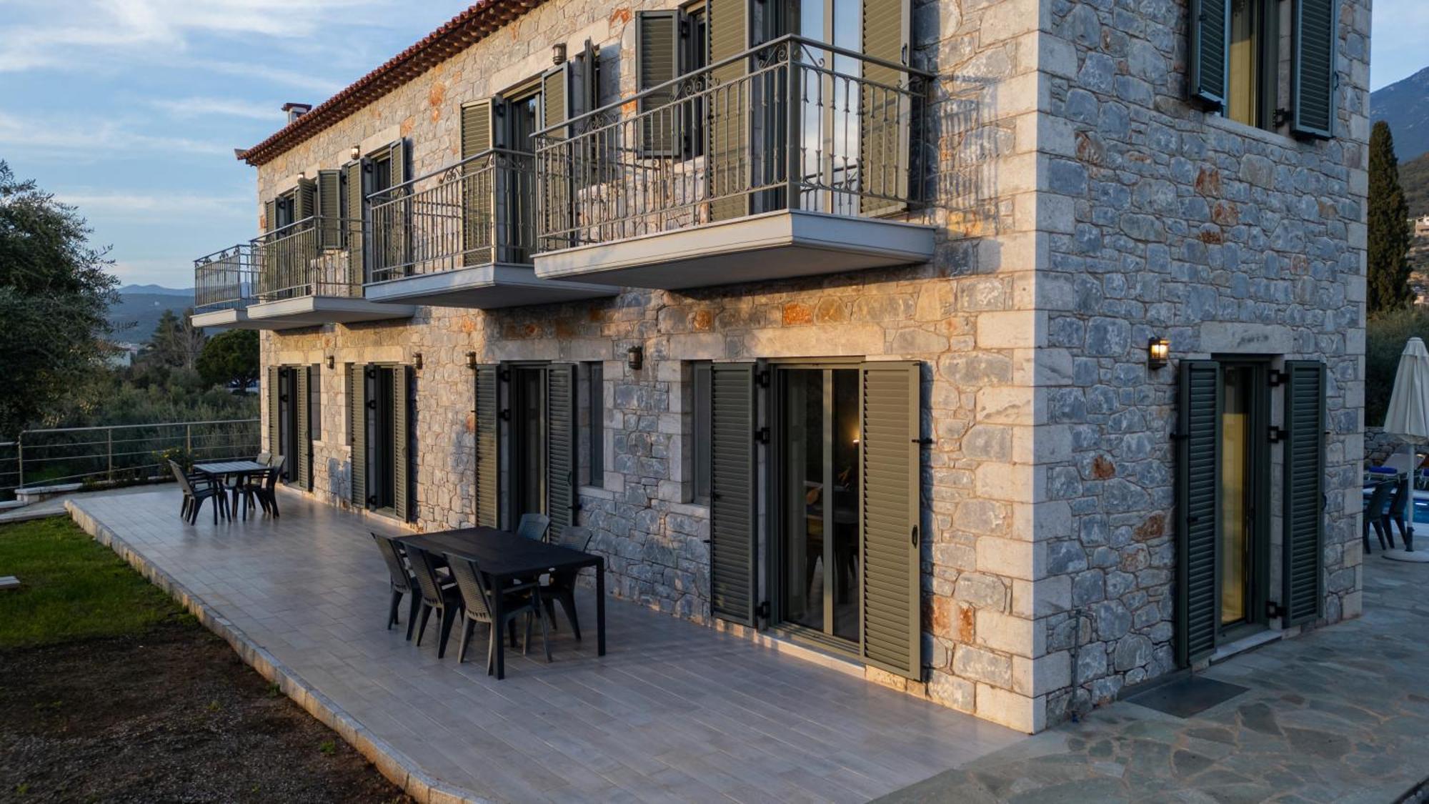Villa Torri di pietra Stoúpa Esterno foto