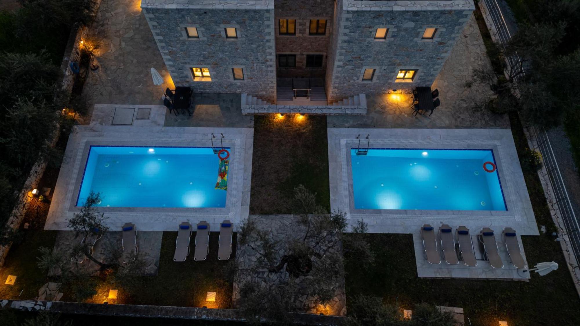 Villa Torri di pietra Stoúpa Esterno foto