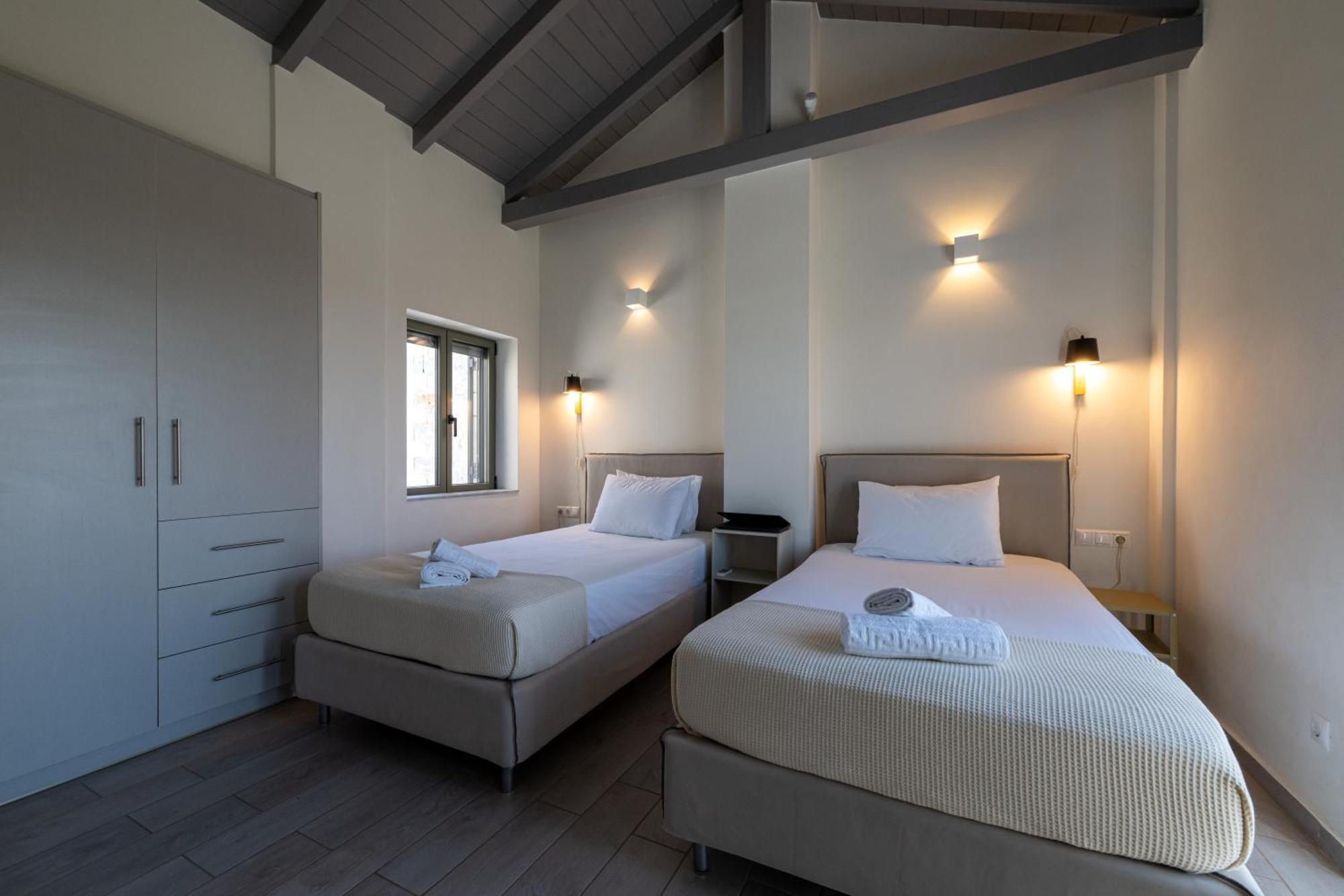 Villa Torri di pietra Stoúpa Esterno foto